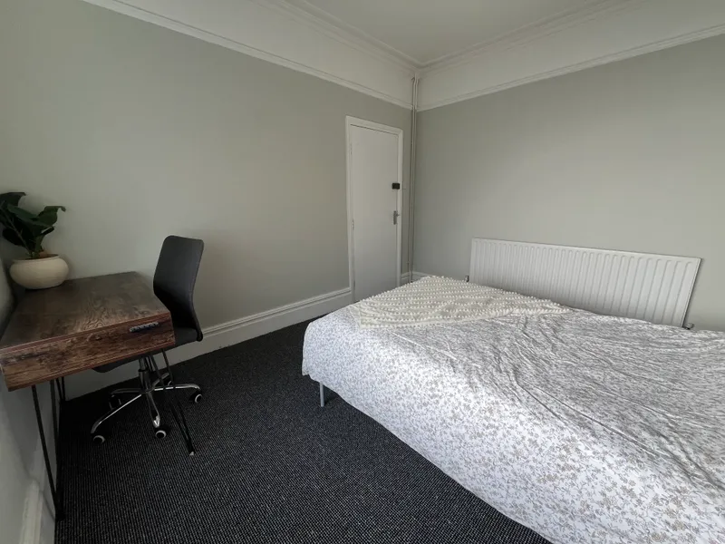 Modern 6 Bed + 2.5 Bath Student House // Jul 2026 - Image 21